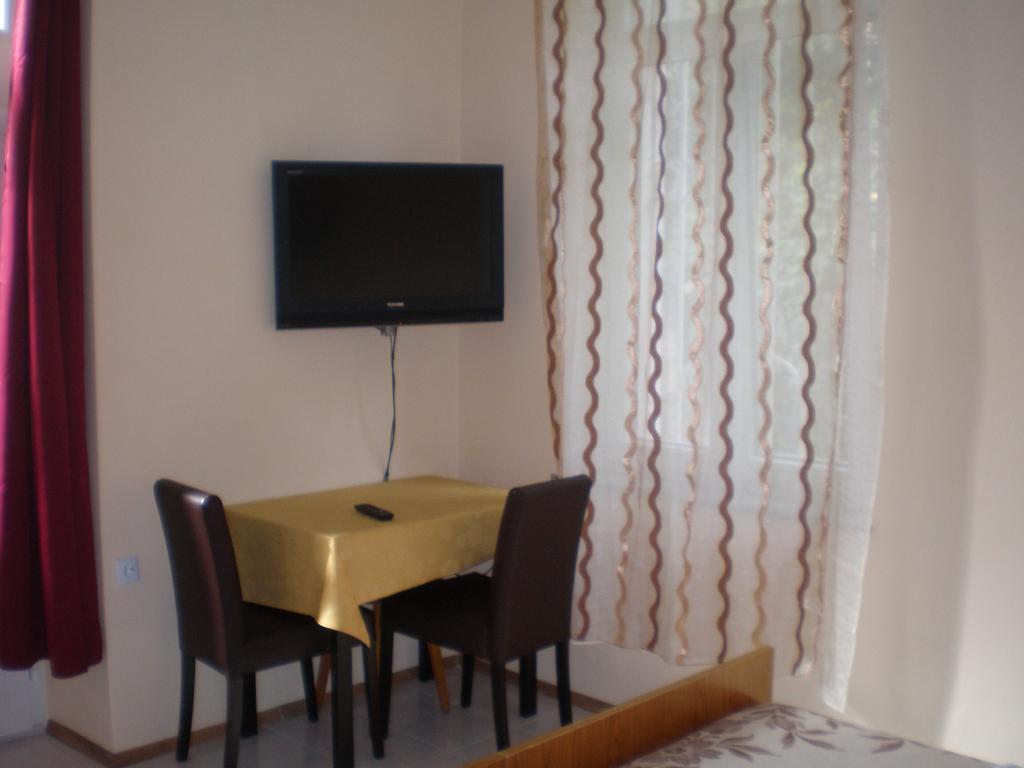 Tivoli Apartment Ičići Exterior foto